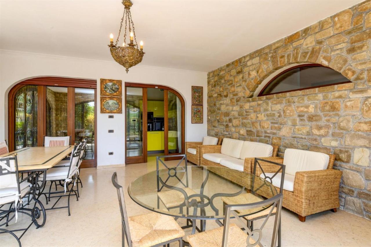 Private Luxury Villa With Pool Moniga del Garda Eksteriør billede
