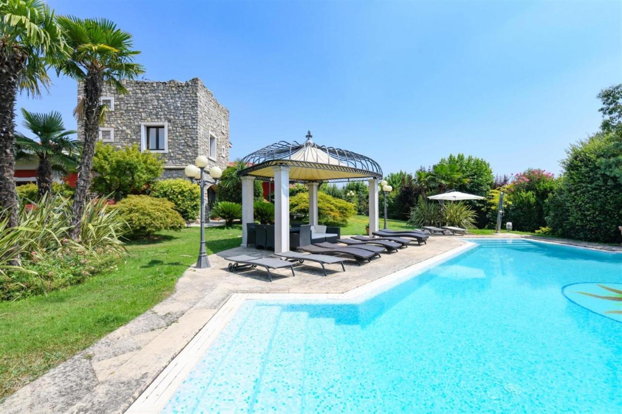 Private Luxury Villa With Pool Moniga del Garda Eksteriør billede