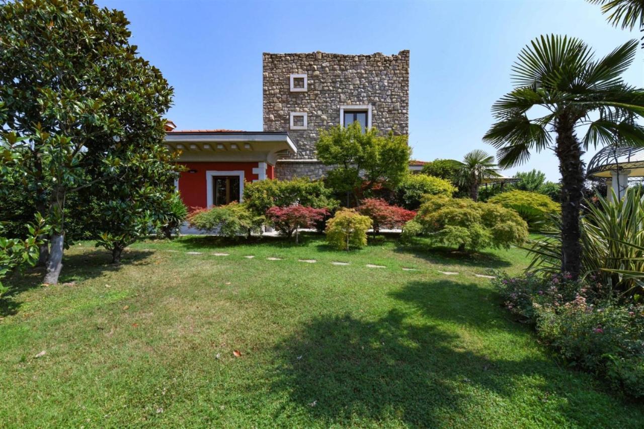 Private Luxury Villa With Pool Moniga del Garda Eksteriør billede