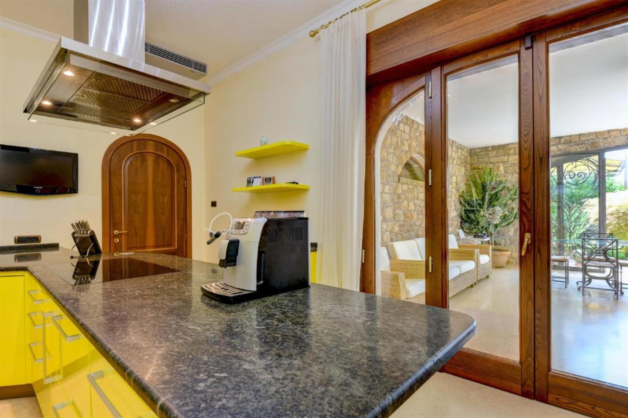 Private Luxury Villa With Pool Moniga del Garda Eksteriør billede