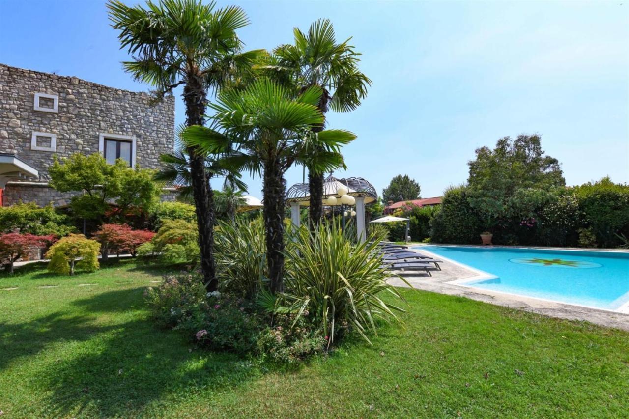 Private Luxury Villa With Pool Moniga del Garda Eksteriør billede
