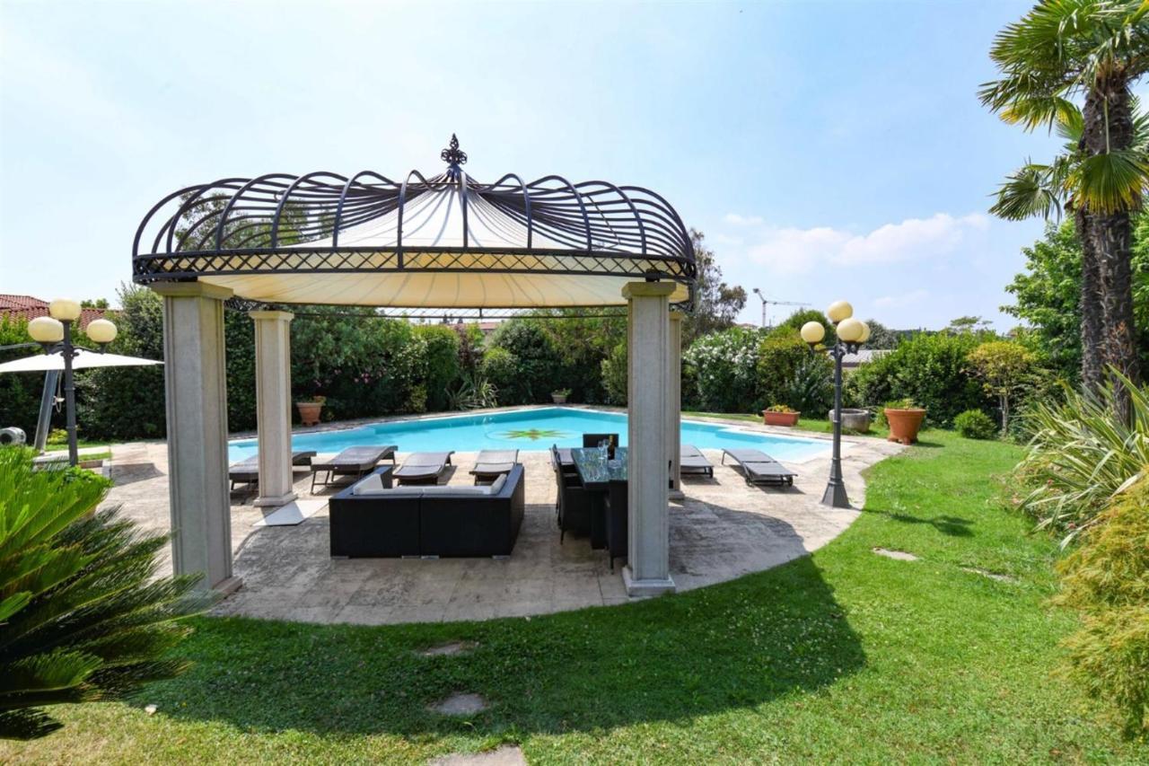 Private Luxury Villa With Pool Moniga del Garda Eksteriør billede